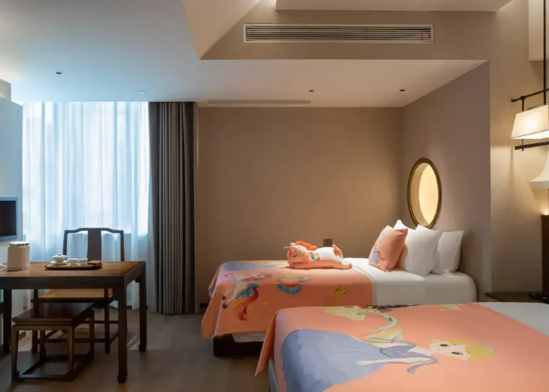 Baiyun Qin She Family Room